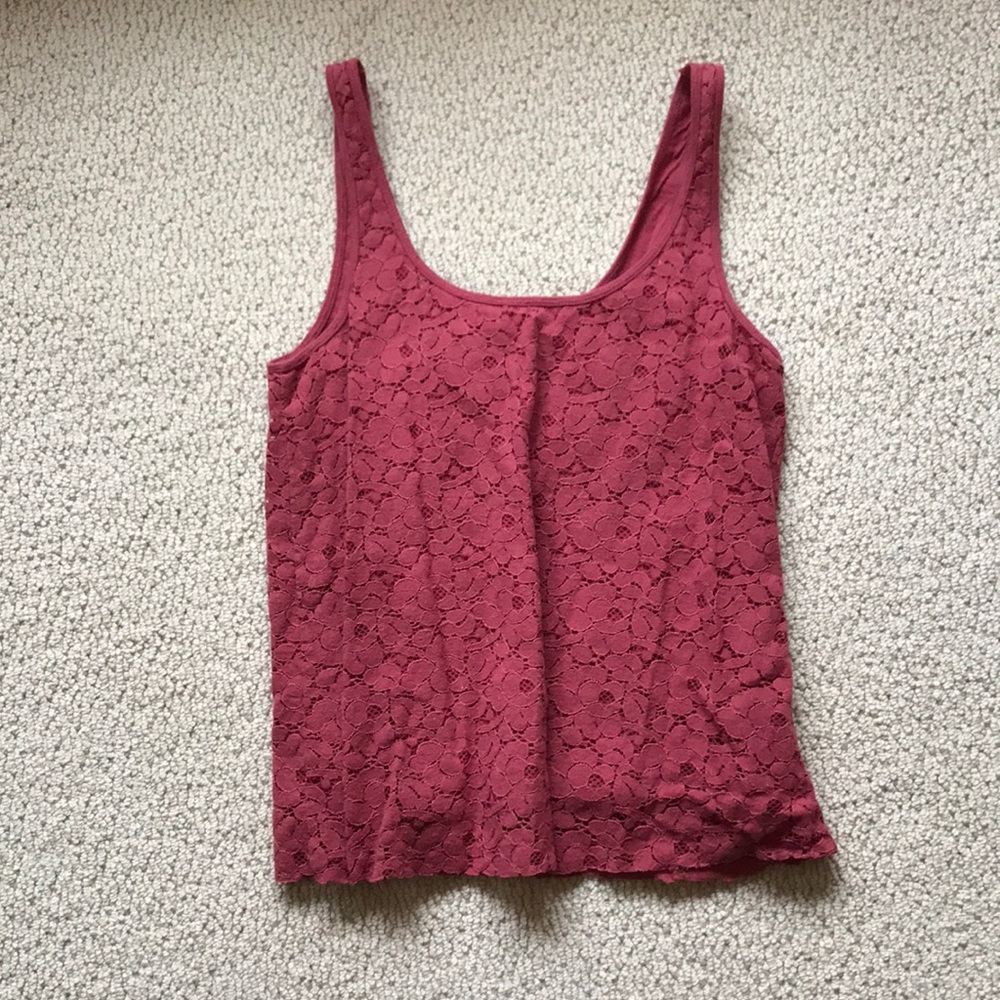 Cute lace tank top with zipper in the back